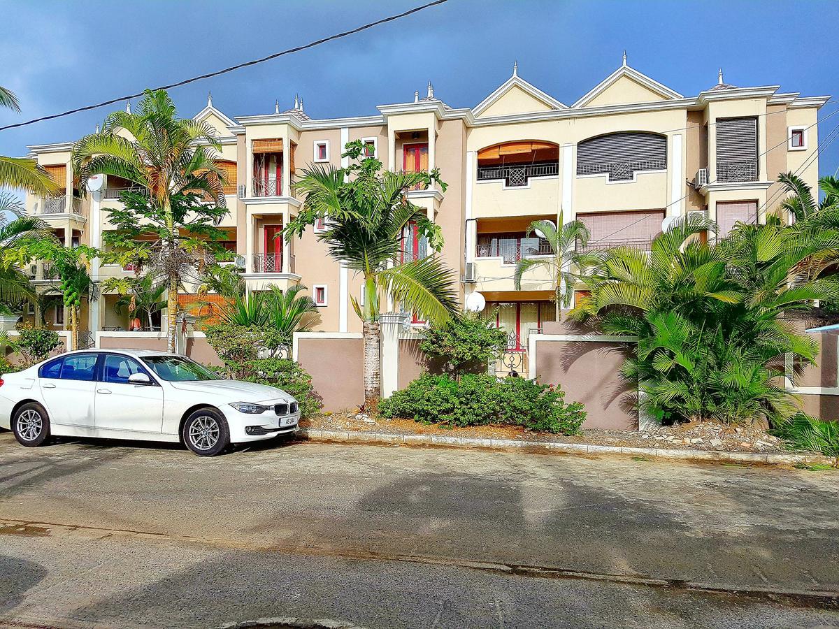 Abrico Apartment Trou-aux-Biches Eksteriør bilde